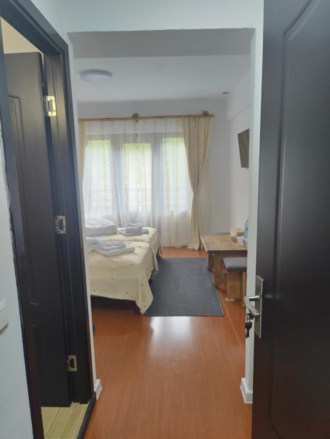Pensiunea Trei Brazi Arieşeni Extérieur photo