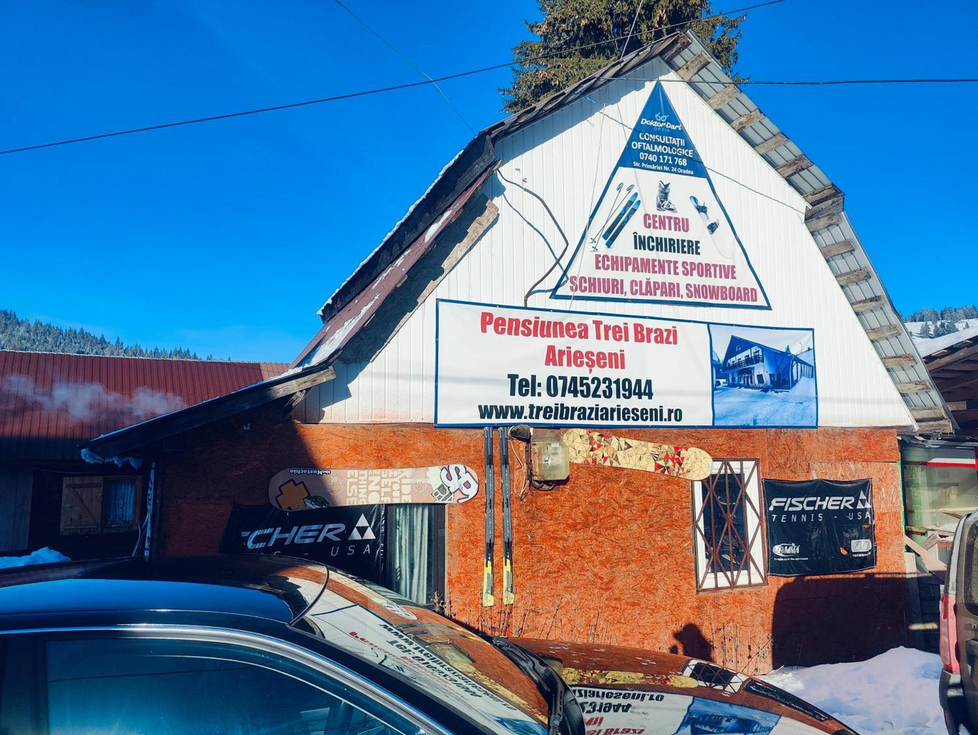 Pensiunea Trei Brazi Arieşeni Extérieur photo